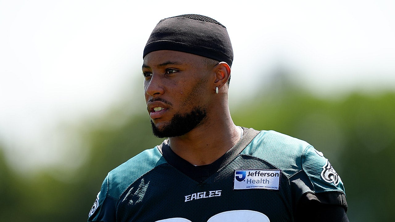 Eagles’ Saquon Barkley puts devaluation of running backs’ contracts on handful of franchises