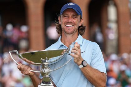 Tommy Fleetwood wins Tour Championship for 1st PGA victory and M prize at East Lake