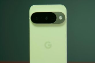 I Got My Hands on the Pixel 10: The Impressive Triple-Camera Setup Isn’t Its Only Wow Factor