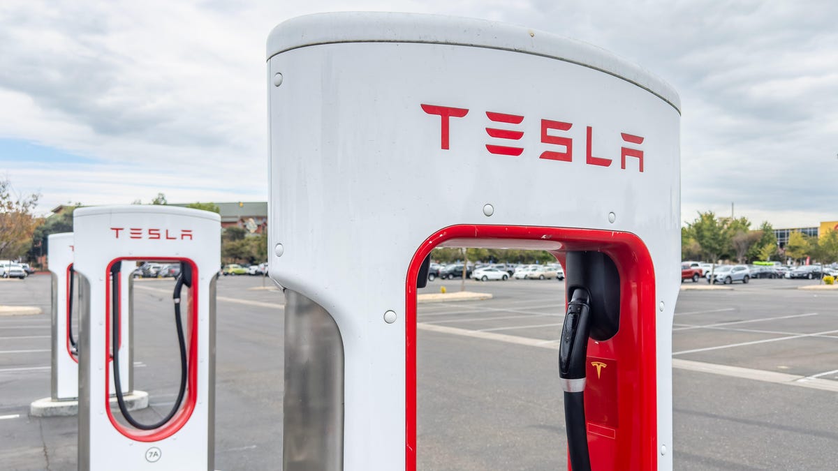Tesla to Pay 3M After Jury Finds It Partly Liable for Fatal Autopilot Crash