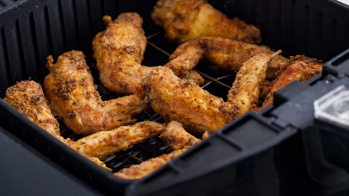 What Are the Healthiest Air Fryer Foods? Registered Dietitians Weigh In