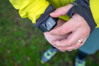 New Study Shows Smartwatch Stress Sensors Have No Idea What They’re Doing