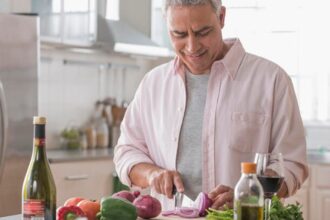 These Are the Biggest Mistakes Home Cooks Make, According to Professional Chefs