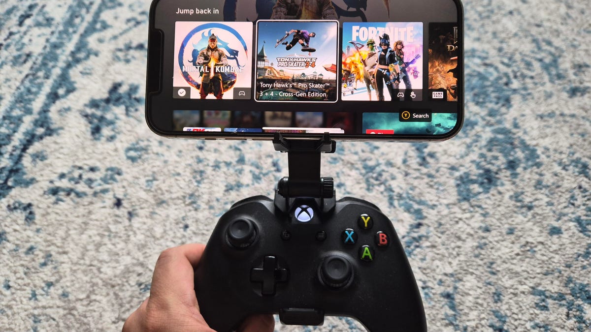 iPhone Gaming Is Convoluted. Here’s What the iPhone 17 Needs to Sway Me as a Gamer