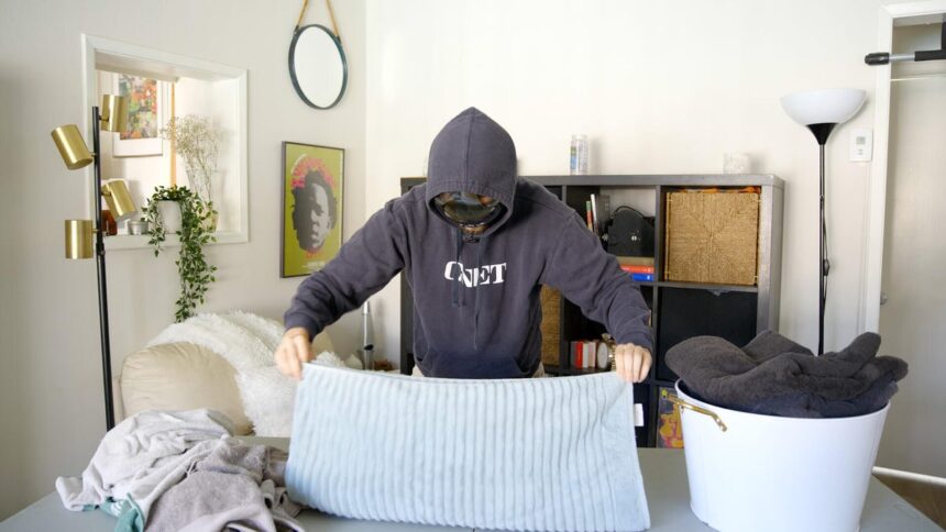 Watch Figure 02 Humanoid Fold Laundry in New AI Demo