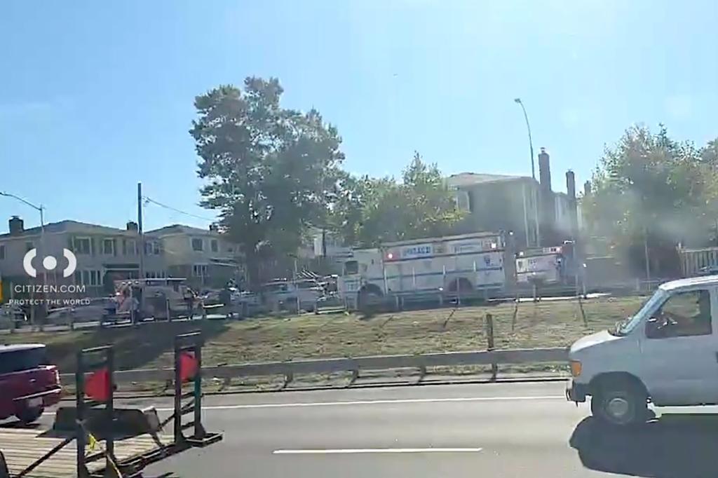 NYPD detective shot and wounded on Queens expressway during morning rush, cops say