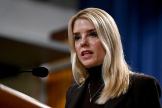 DOJ faces off with entire Maryland federal bench over automatic pauses in deportation cases