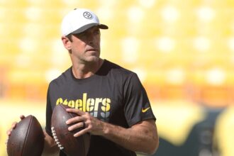 Aaron Rodgers issues warning shot to Steelers offensive line after teammate’s training camp knock down