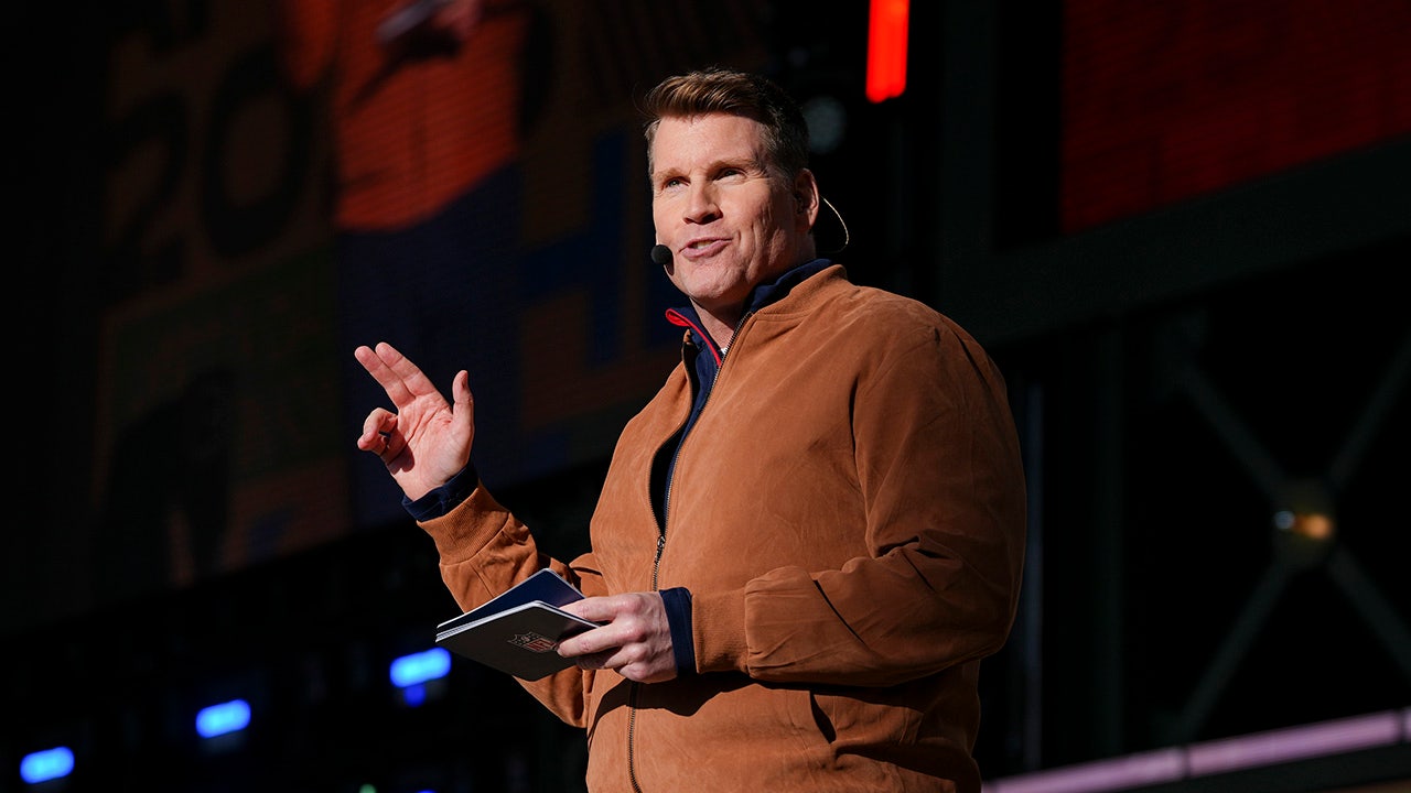Longtime NFL RedZone host Scott Hanson speaks out about uncertainty with channel’s future