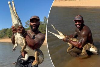 Crocodile-wrestling influencer roasted over ‘dangerous’ Australia selfie stunt: ‘Kind of sad’