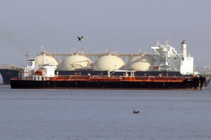 European imports of Russian shipped gas send €8.10bn to Moscow’s coffers – report