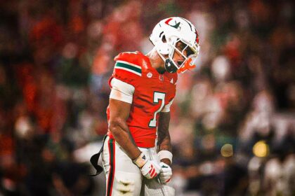Miami’s CJ Daniels makes insane one-handed touchdown catch in win over Notre Dame