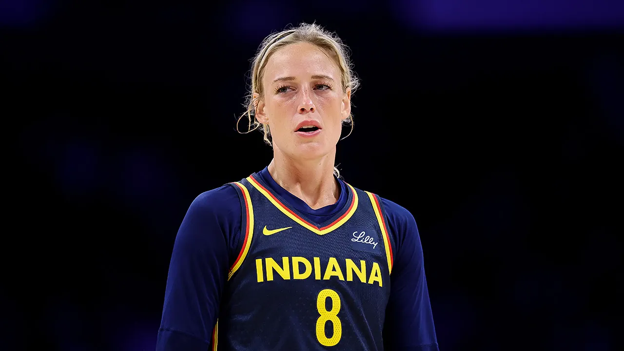 Fever star Sophie Cunningham issues 3-word response to group photo featuring team’s injured players