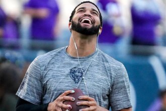 Bears’ Caleb Williams shares powerful message on painted finger nails before season opener vs Vikings