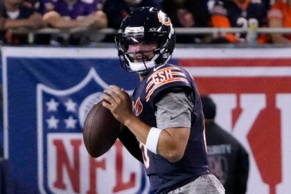 Bears’ Caleb Williams divides social media with gray undershirt underneath jersey