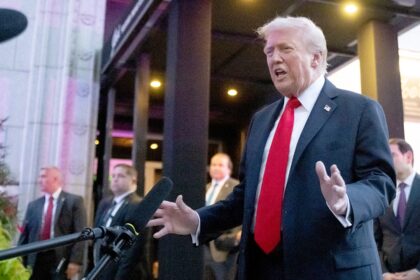 Trump blasts Democrats as Charlotte mayor wins primary following deadly train attack and more top headlines