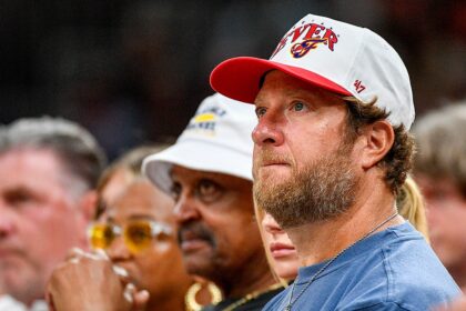 Dave Portnoy speaks on whether Barstool Sports would fire employees for slandering Charlie Kirk