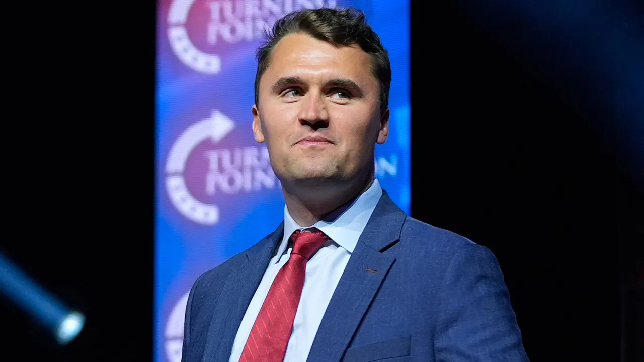 Bills pay tribute to Charlie Kirk ahead of game vs. Dolphins