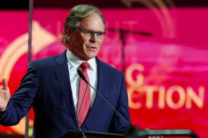 Christian author Frank Turek describes being 25 feet away when Charlie Kirk was shot: ‘Like a son to me’