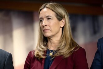 Dem gubernatorial nominee hit with accusations of nepotism over children’s acceptance into Naval Academy