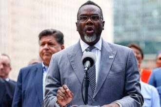 Top Chicago officials demand crime crackdown as mayor fights Trump over looming takeover: ‘100% need help’