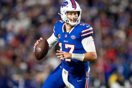 Thursday Night Football: How to Watch Dolphins vs. Bills Tonight