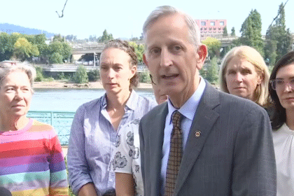 Portland mayor condemns federal intervention, claims videos of anti-ICE riots were from years ago