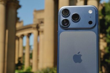 iPhone 17 Scratch Mystery Solved? Here’s Apple’s Explanation