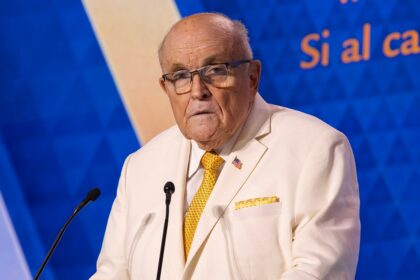 Giuliani car accident not a targeted attack, spokesman says