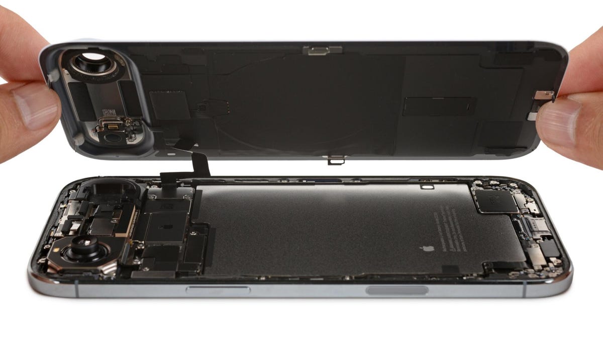 iPhone Air Proves That Thinner Can Be Better, and Easy to Repair