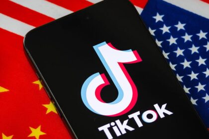 Trump Signs Order to Transfer TikTok to US Ownership