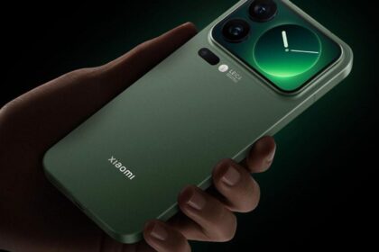 Forget the New iPhone, the Xiaomi 17 Series Has a Rear Screen and a Giant Battery