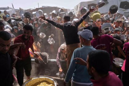 EU calls on Israel to lift restrictions on aid deliveries to Gaza