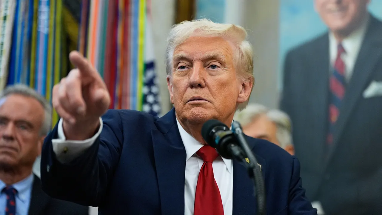 Trump sees ‘unprecedented opportunity’ to cut government during shutdown