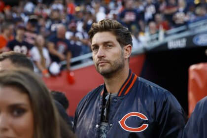 Former NFL quarterback Jay Cutler released from prison one day early after serving DUI sentence: report