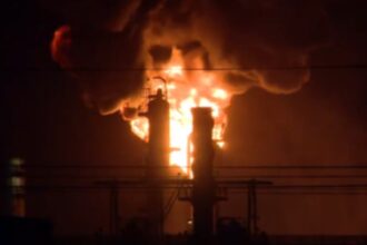 Fire at Chevron refinery sends massive flames shooting into Southern California night sky
