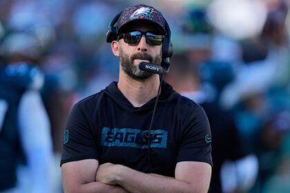 Controversial no-call in Eagles’ loss to Broncos sends NFL fans into frenzy