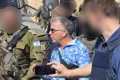 Trump envoy Witkoff visits IDF base in northern Gaza as peace deal advances, thousands return home