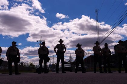 Trump’s National Guard troops can stay in Illinois but federal judge blocks deployment