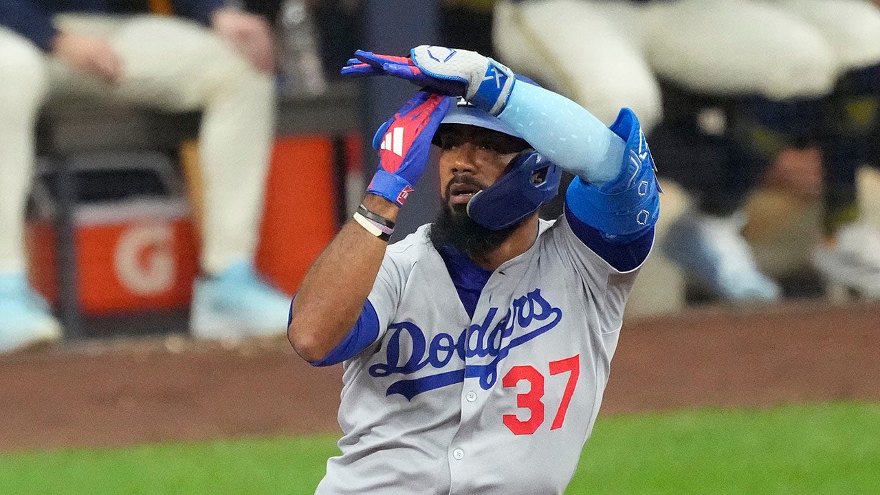 Dodgers’ Teoscar Hernandez abandons team hotel in Milwaukee due to wife’s fear of alleged paranormal activity