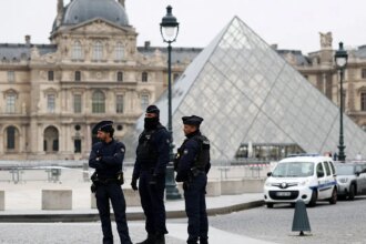 Reporter’s Notebook: A Paris jewel heist straight out of the movies