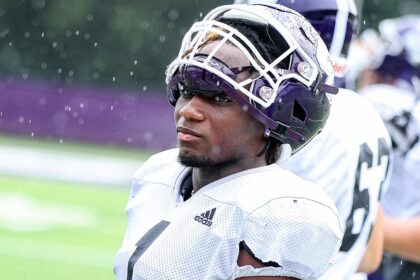 College football star sets NCAA record with 522 rushing yards