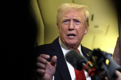 Trump doubles down on Colombia crackdown, calls Petro ‘lunatic,’ vows to end all US payments over drugs