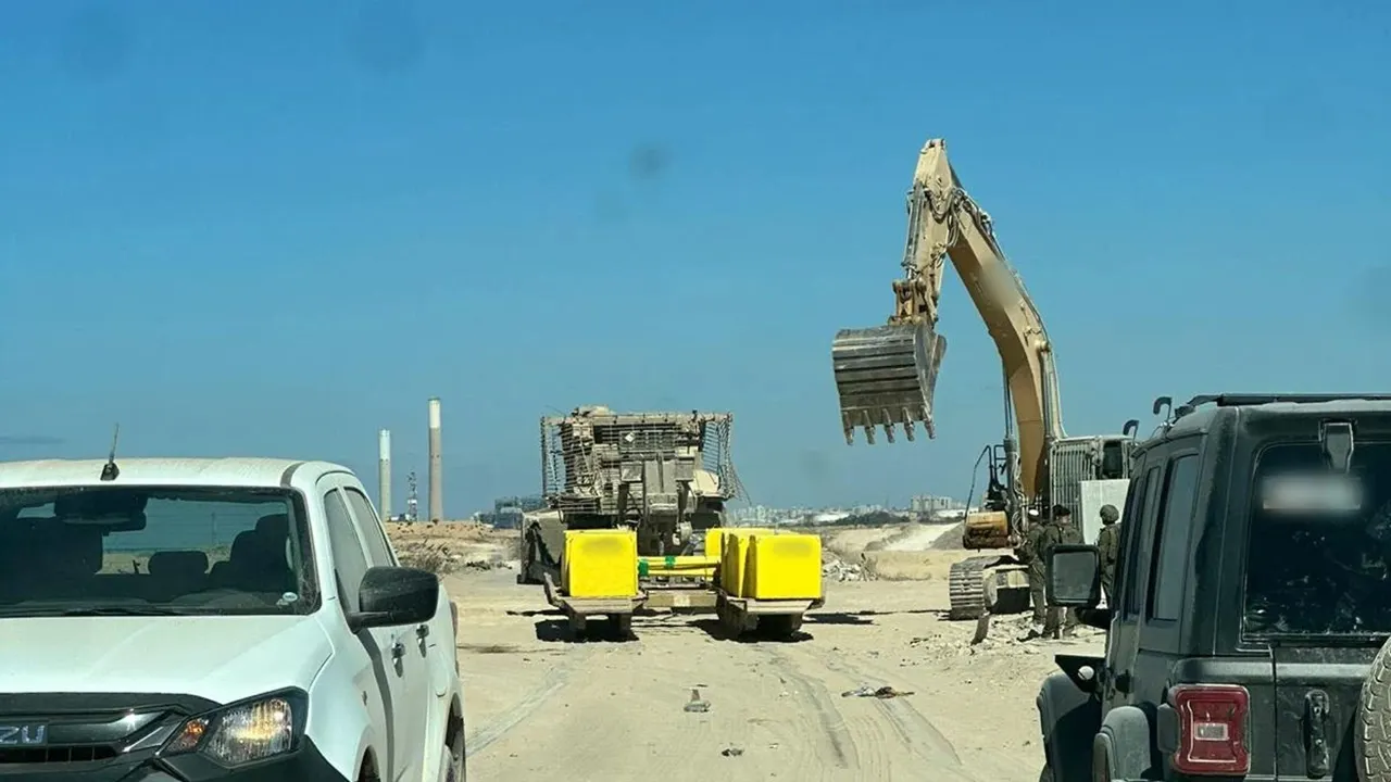 Warfare expert calls Gaza rebuilding plan ‘Disneyland strategy’ to defeat Hamas Warfare expert calls Gaza rebuilding plan ‘Disneyland strategy’ to defeat Hamas