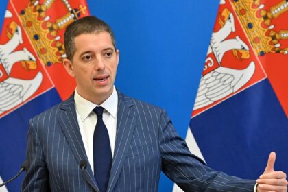Serbian foreign minister proposes hosting Ukraine-Russia peace negotiations amid ongoing conflict