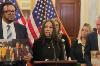 Lawmakers unveil bipartisan GUARD Act after parents blame AI chatbots for teen suicides, violence