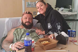 Dad knifed on way to Halloween fest, kids save him from ‘demonic stare’ maniac with dino sticker, charger cord