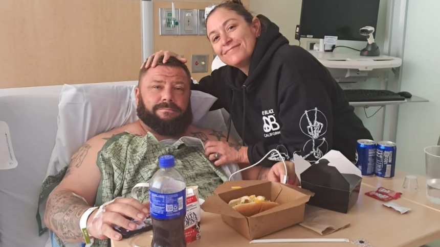 Dad knifed on way to Halloween fest, kids save him from ‘demonic stare’ maniac with dino sticker, charger cord