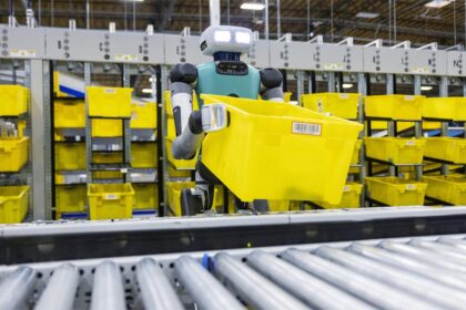 Amazon Plans to Replace 600,000 Human Workers With Robots, Report Says