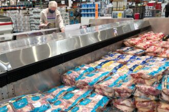 I Asked Meal Planning Experts: What Are the Best Foods to Buy in Bulk?